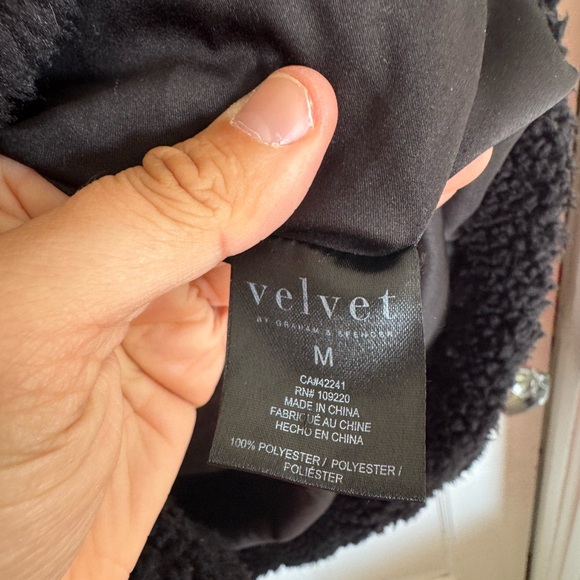 Velvet by Graham & Spencer black Sherpa fleece coat size medium - Picture 7 of 8